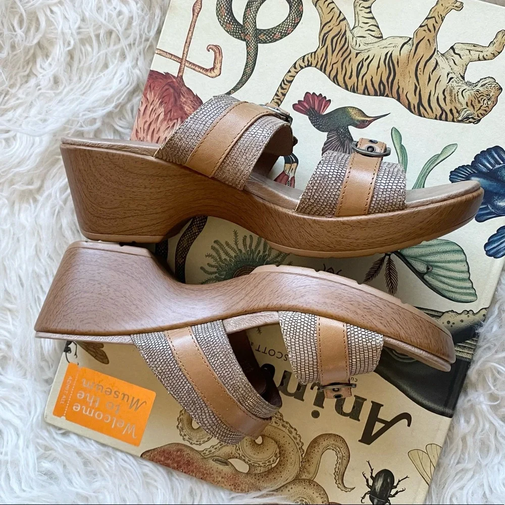 Dansko‎ brown leather sandal wedges